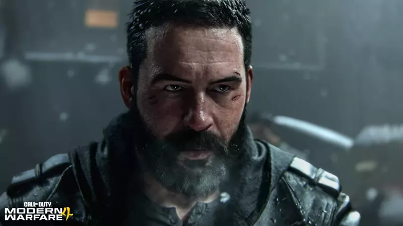 Captain Price iz igre Call of Duty: Modern Warfare 4, u krupnom planu sa ogrebotinama na licu i taktičkom opremom.