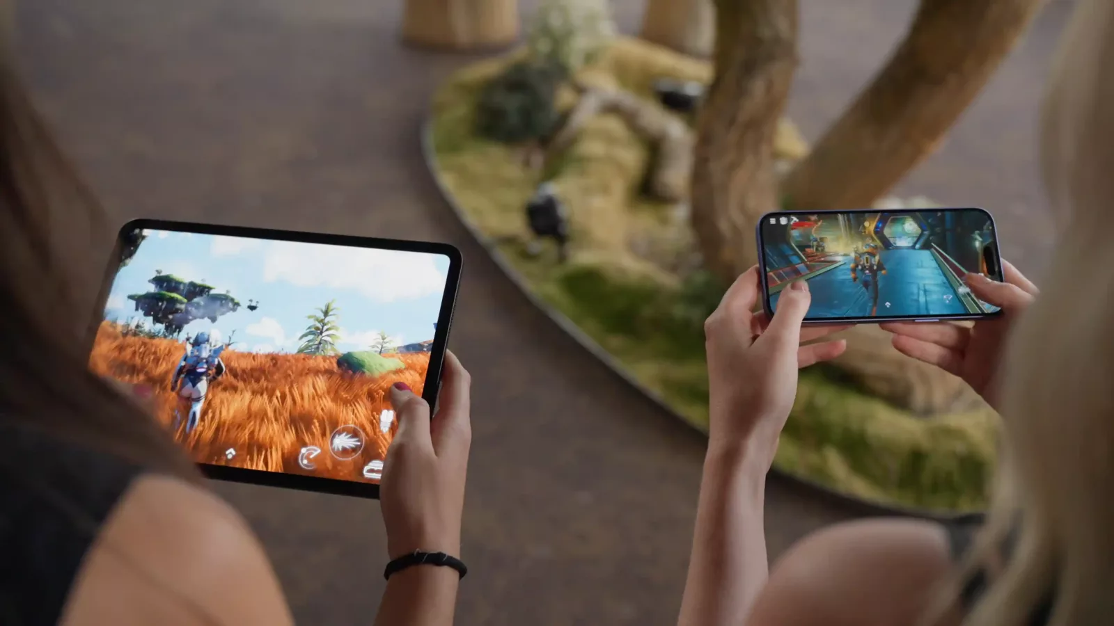 Snimak iz igre No Man’s Sky: Forsaken, ažuriranja koje je istog dana stiglo i na iOS uređaje.