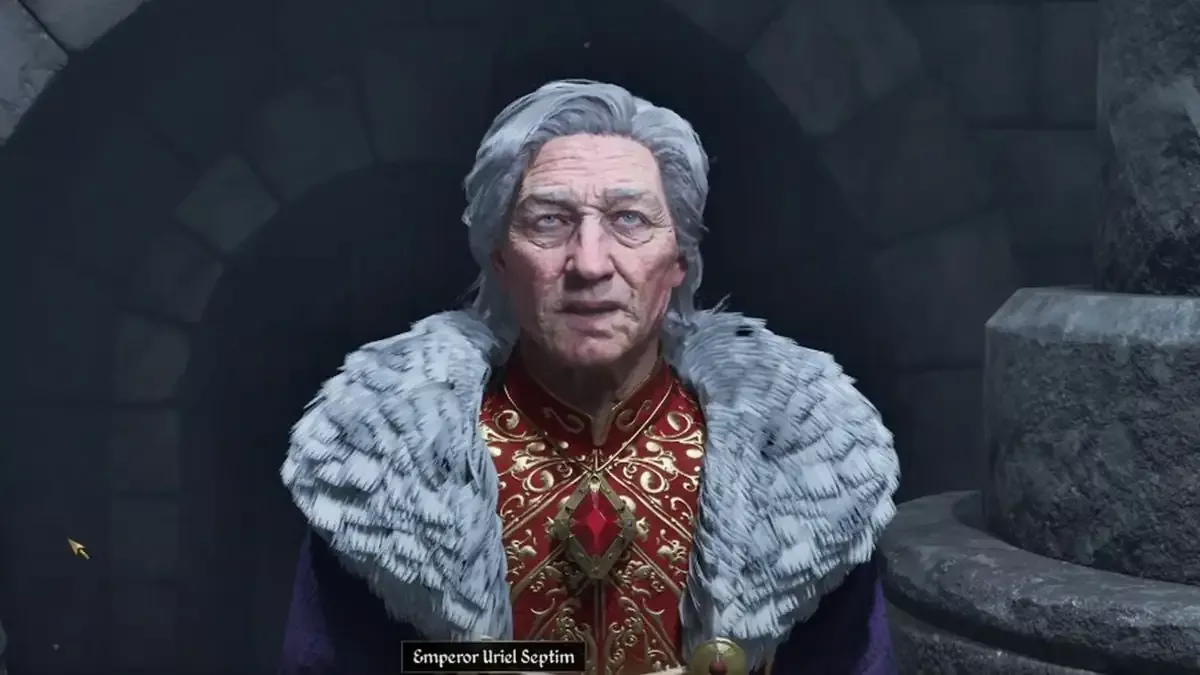 Patrick Stewart u kostimu cara Urijela Septima VII u kamenoj prostoriji iz igre Oblivion.